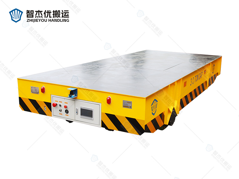 30吨原地旋转无轨车